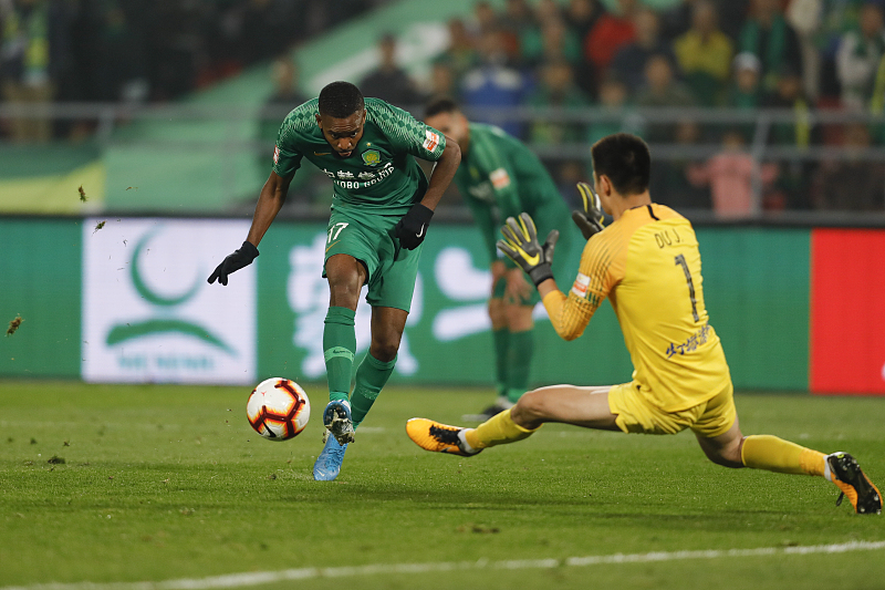 今晨比利亚雷亚尔备战中超，绝杀压哨细节曝光，目标明确，细节决定成败(巴萨客战比利亚雷亚尔保持不败)