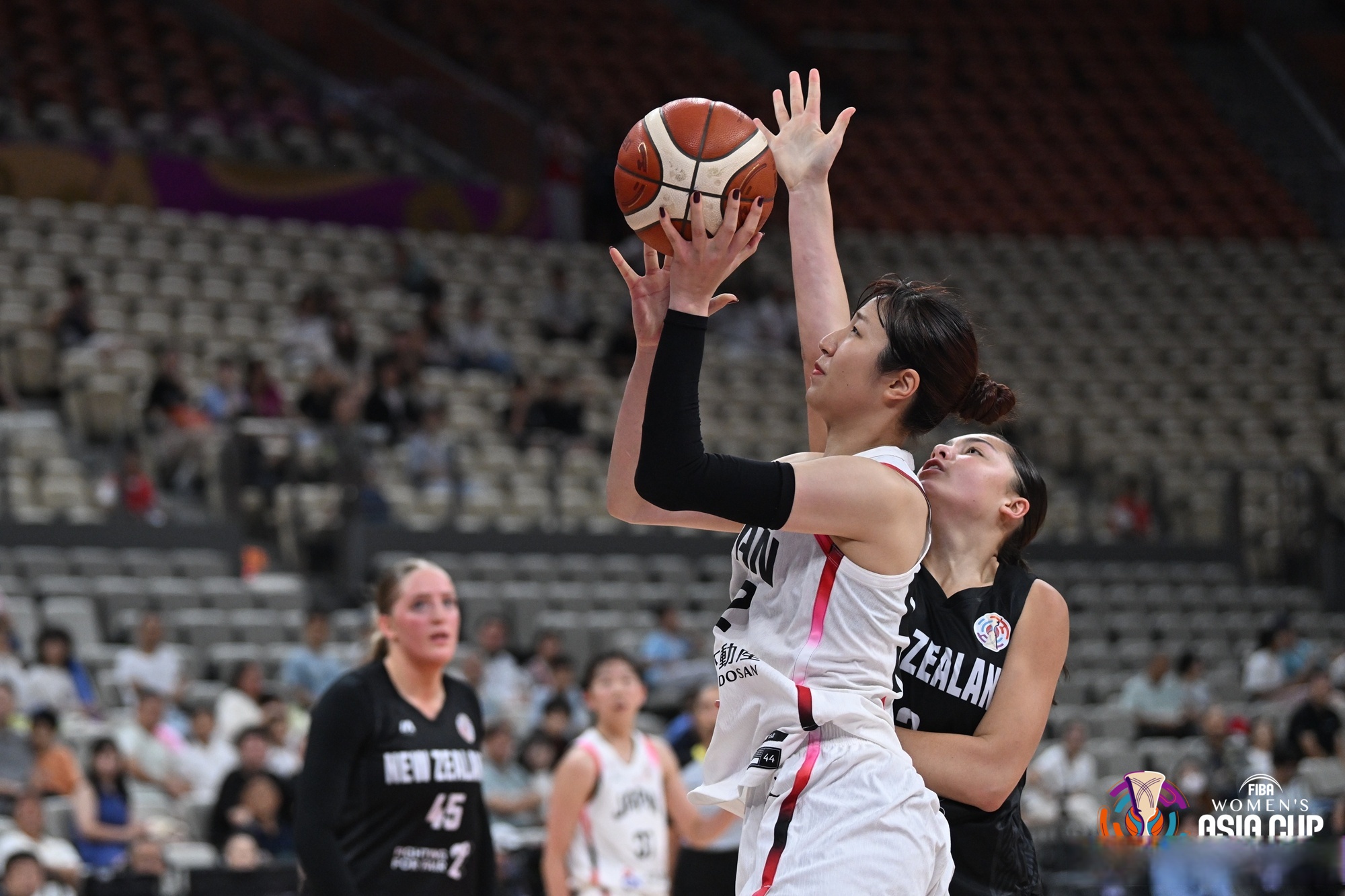 波尔图训练开放日，今晚单刀错失引欢呼，CBA常规赛在即，赛程密集仍需轮换的简单介绍