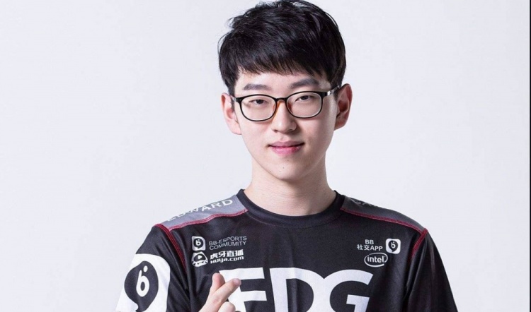 AYX SPORTS-Scout在SKT比赛中大胜国际米兰迎欧篮联关键赛，迈阿密热火清晨调整名单瞬间刷屏的简单介绍